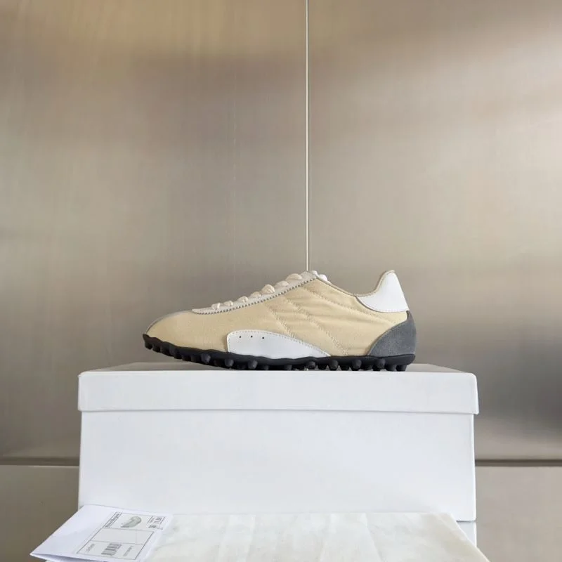 Elegant Maison Margiela Shoes 7670
