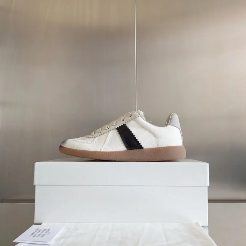 Sleek Maison Margiela Shoes 7653