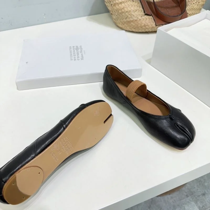 Versatile Maison Margiela Shoes 11731
