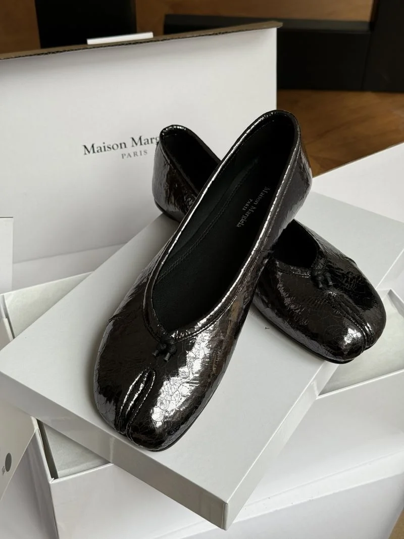 Flexible Maison Margiela Shoes 11718