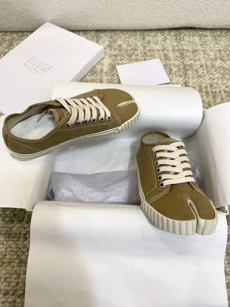 Maison Margiela Shoes ComfortFit 6154