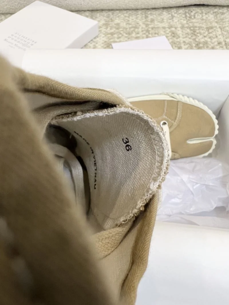 Maison Margiela Shoes ComfortFit 6154
