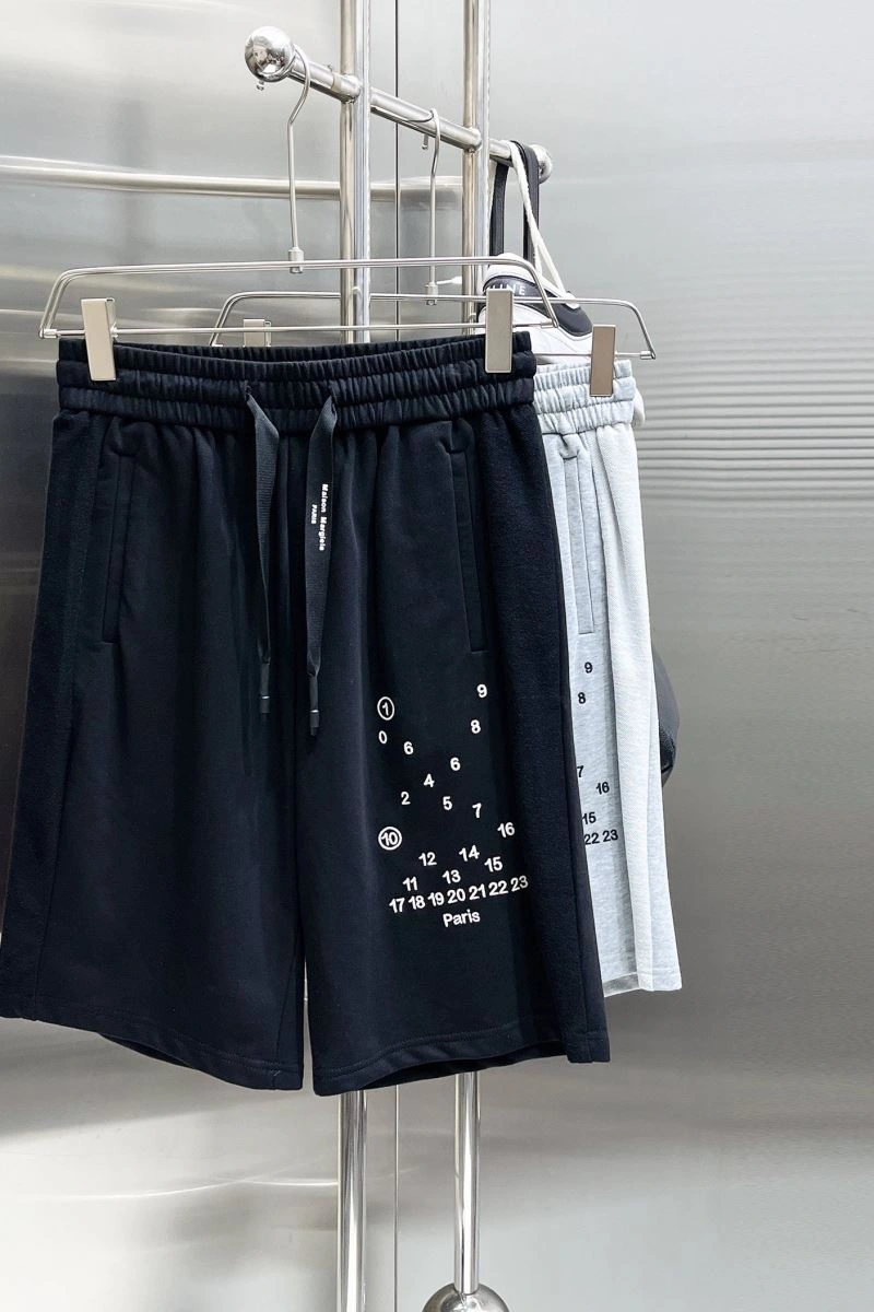 Effortless Maison Margiela Short Pants 162508