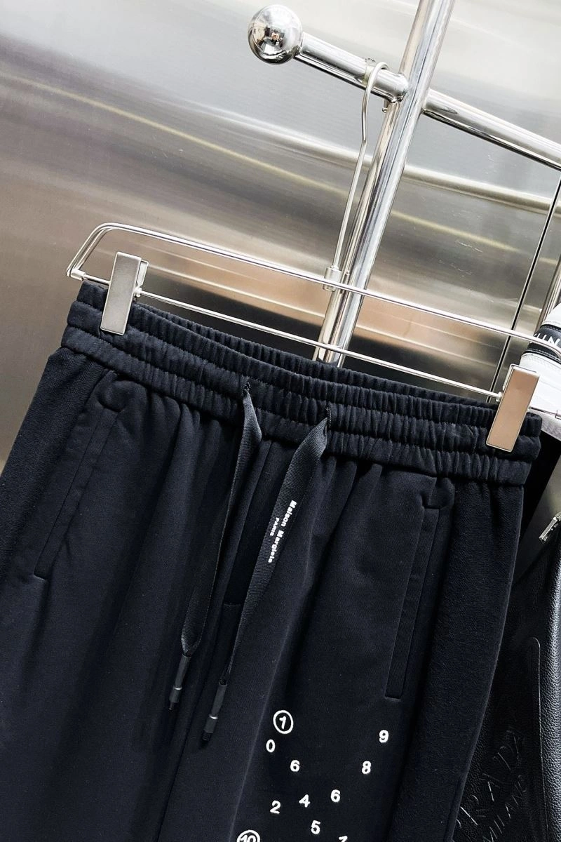 Effortless Maison Margiela Short Pants 162508