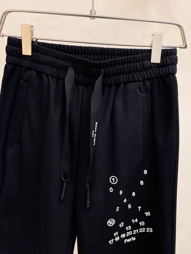 Vibrant Maison Margiela Short Pants 161491