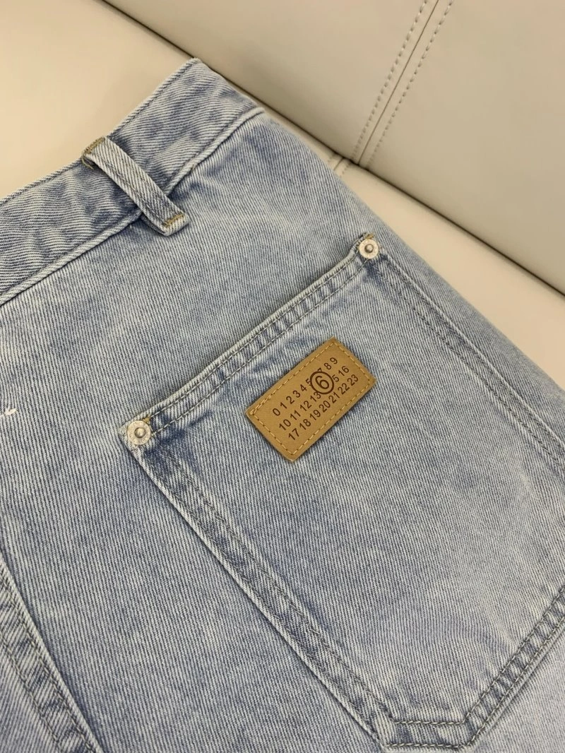 Maison Margiela Short Pants EasyMatch 149335