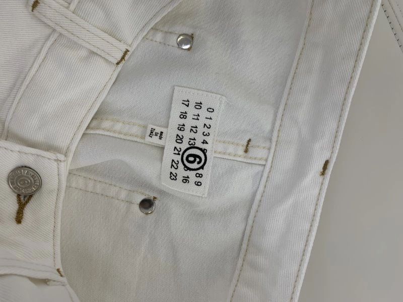 Maison Margiela Short Pants Versatile 149336