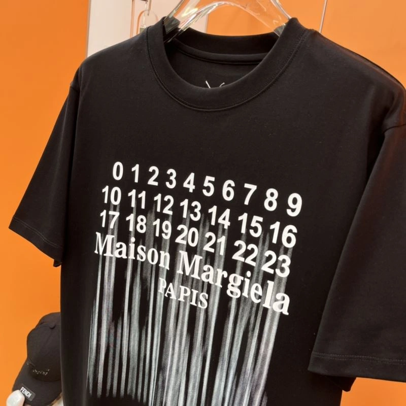 Maison Margiela T-Shirts Sleek 161422
