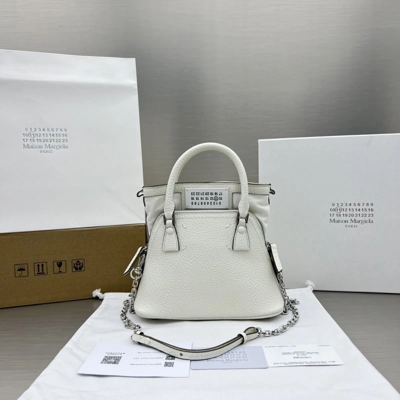 Sleek Maison Margiela Top Handle Bags 64320