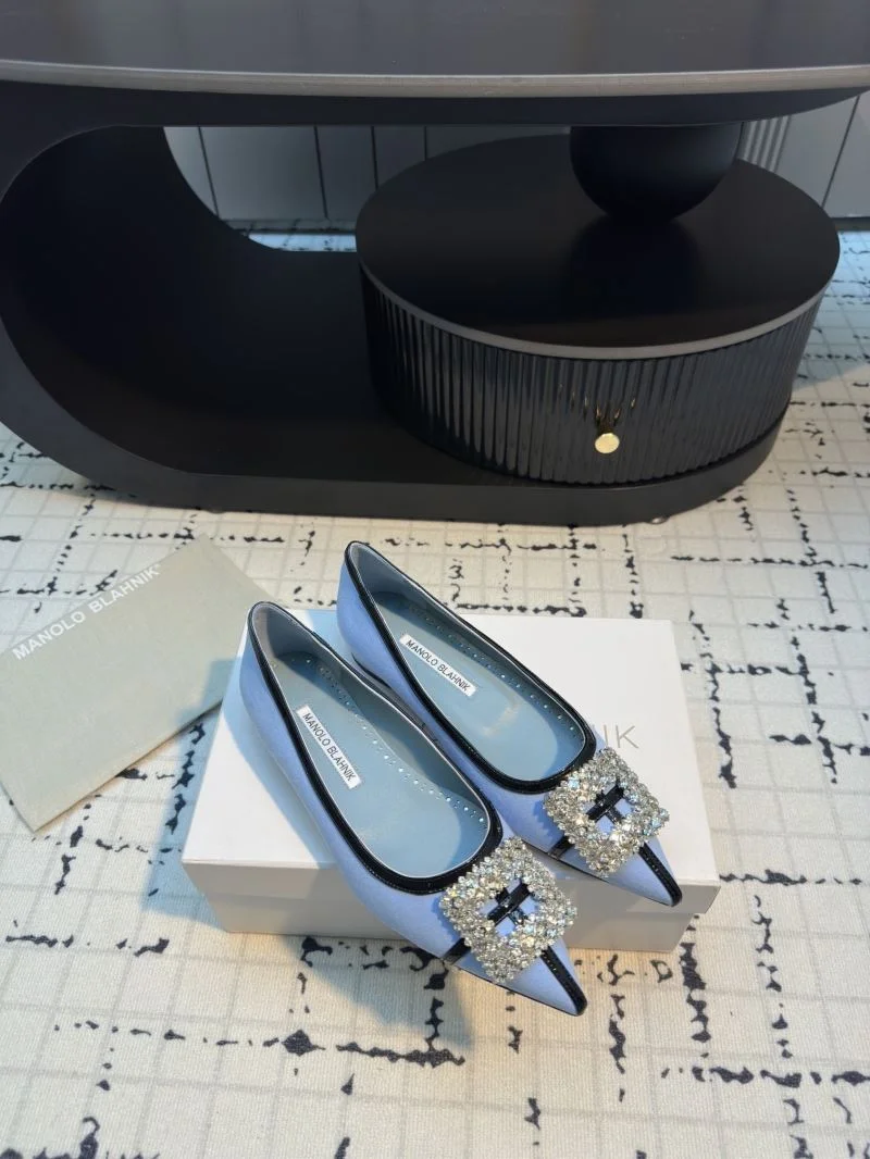 Neat Manolo Blahnik Shoes 7639