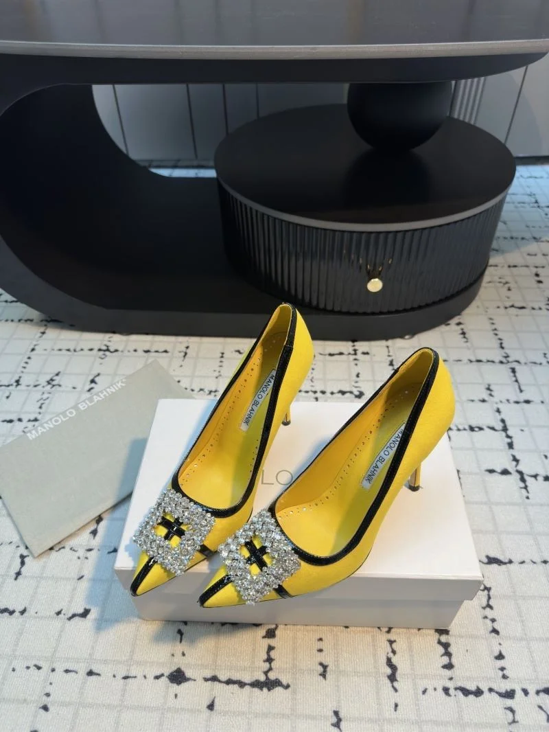 Manolo Blahnik Shoes Stylish 7623