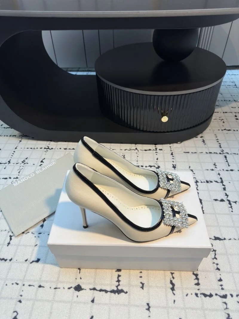 Manolo Blahnik Shoes HighPerformance 7658