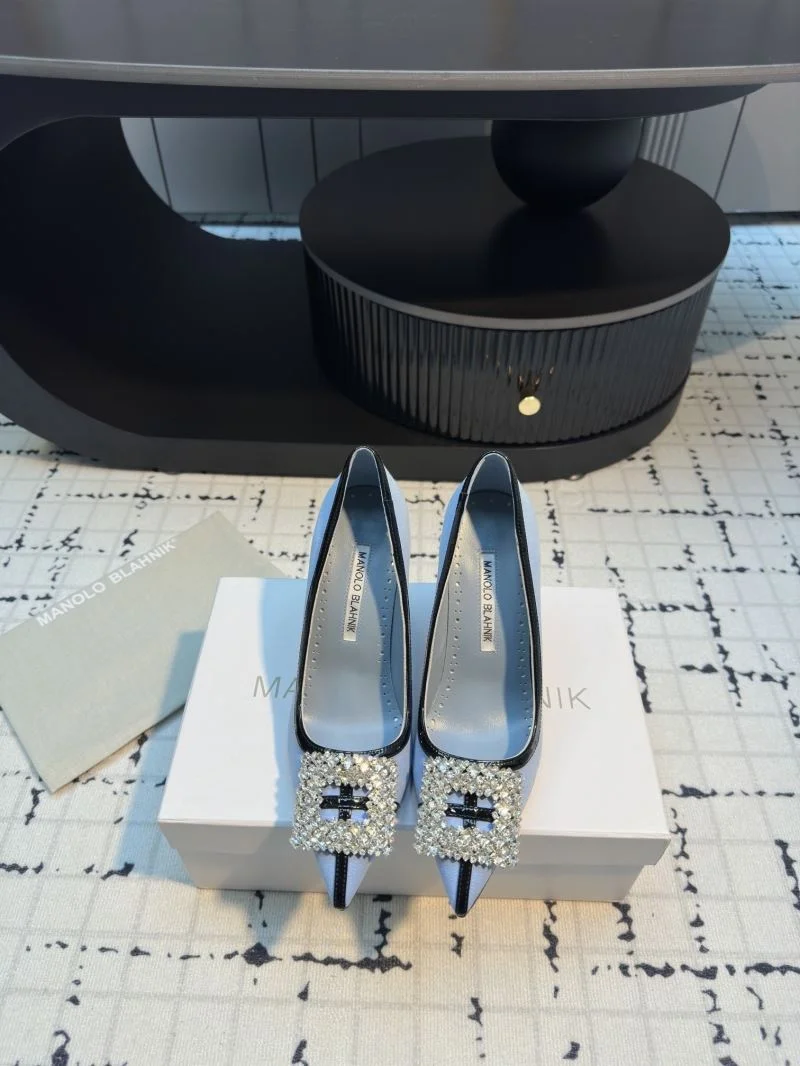 Manolo Blahnik Shoes Minimalist 7685