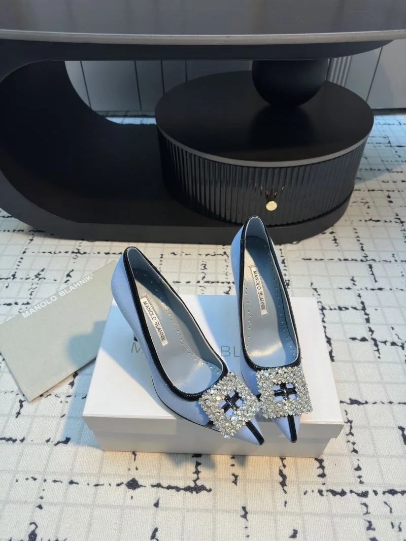 Manolo Blahnik Shoes Minimalist 7685
