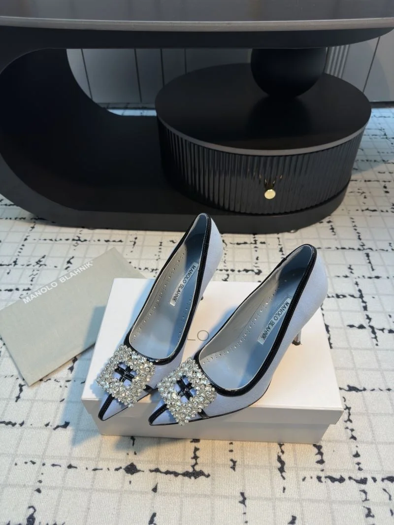 Manolo Blahnik Shoes Minimalist 7685