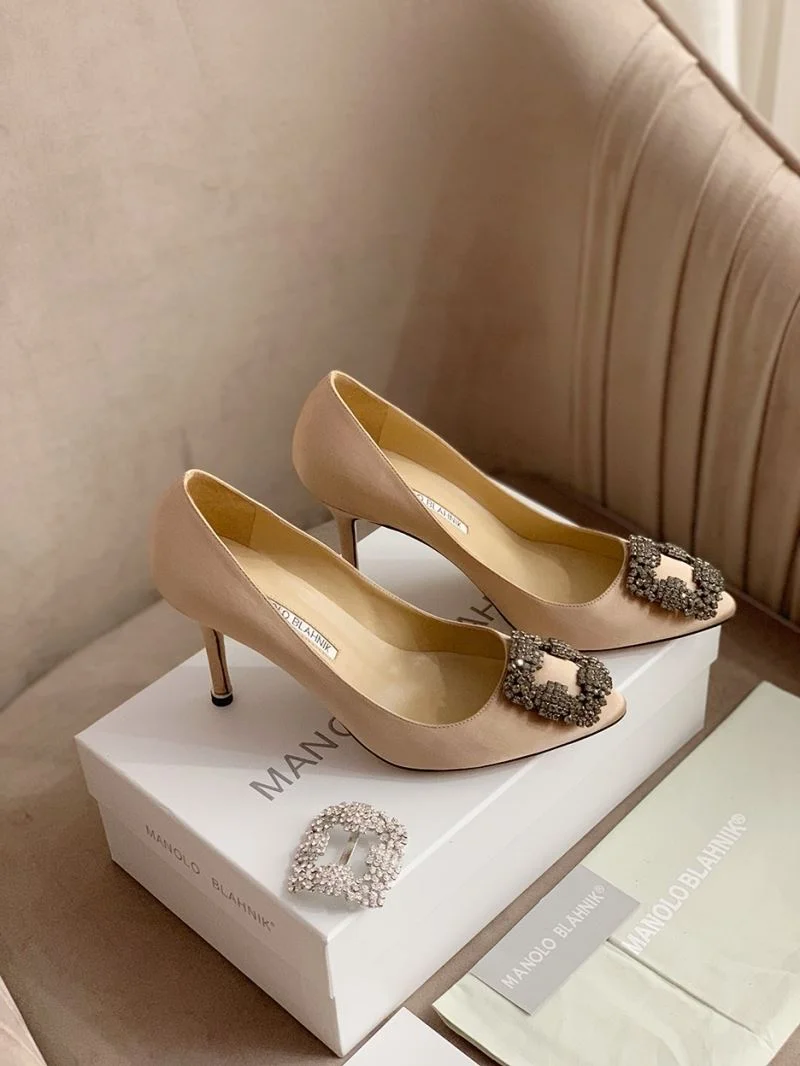 Refined Manolo Blahnik Shoes 9612