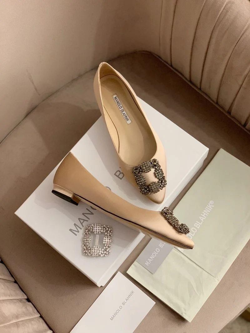 Refined Manolo Blahnik Shoes 9612