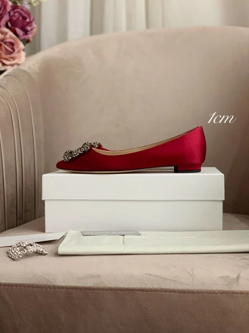 Manolo Blahnik Shoes Timeless 9621
