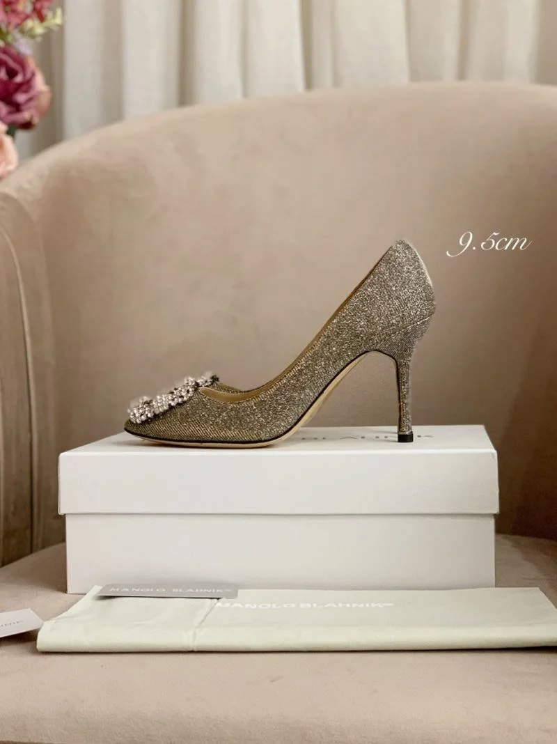 Unique Manolo Blahnik Shoes 9624