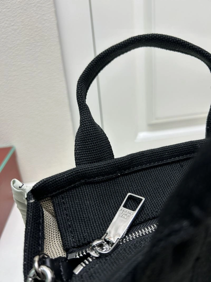 WrinkleFree Marc Jacobs Shopping Bags 83302