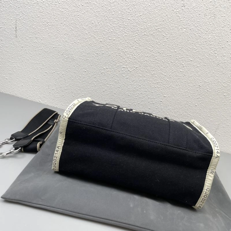 Marc Jacobs Shopping Bags Compact 83295