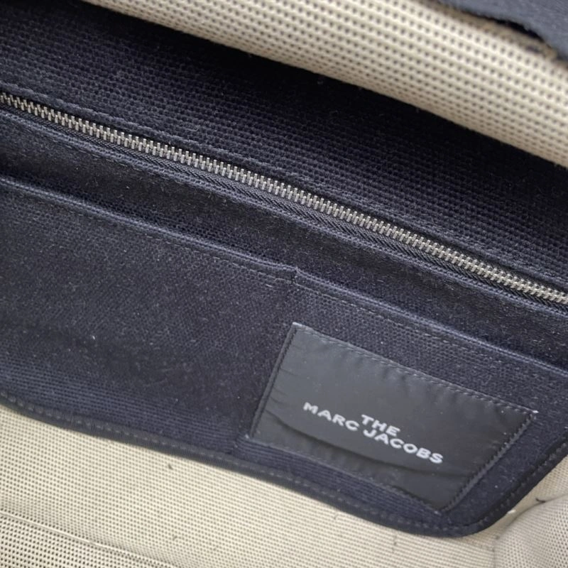 Marc Jacobs Shopping Bags Compact 83295