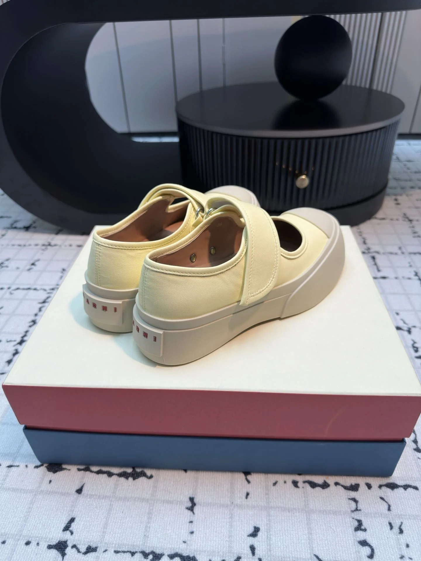 ComfortFit Marni Shoes 7636