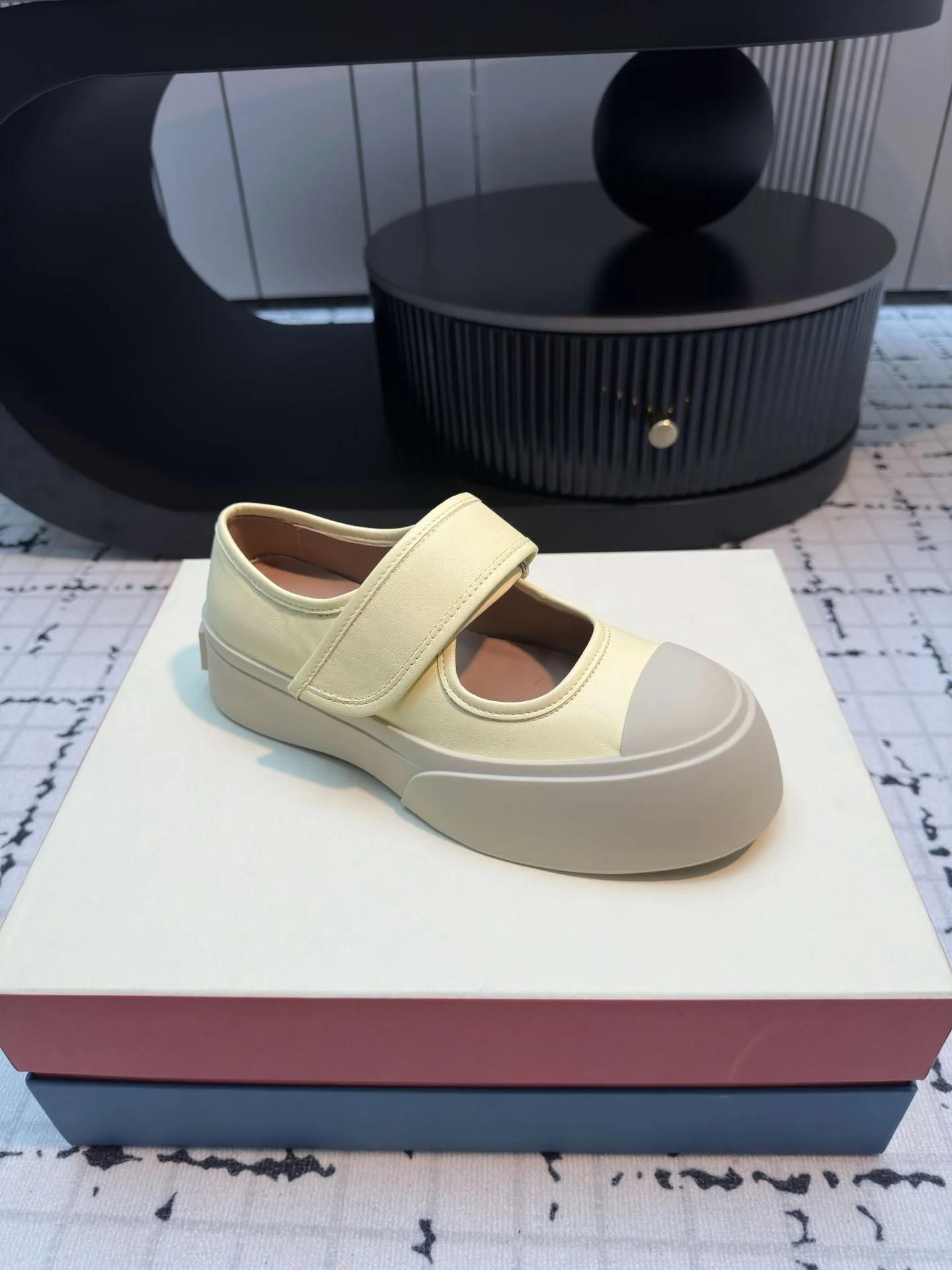 ComfortFit Marni Shoes 7636