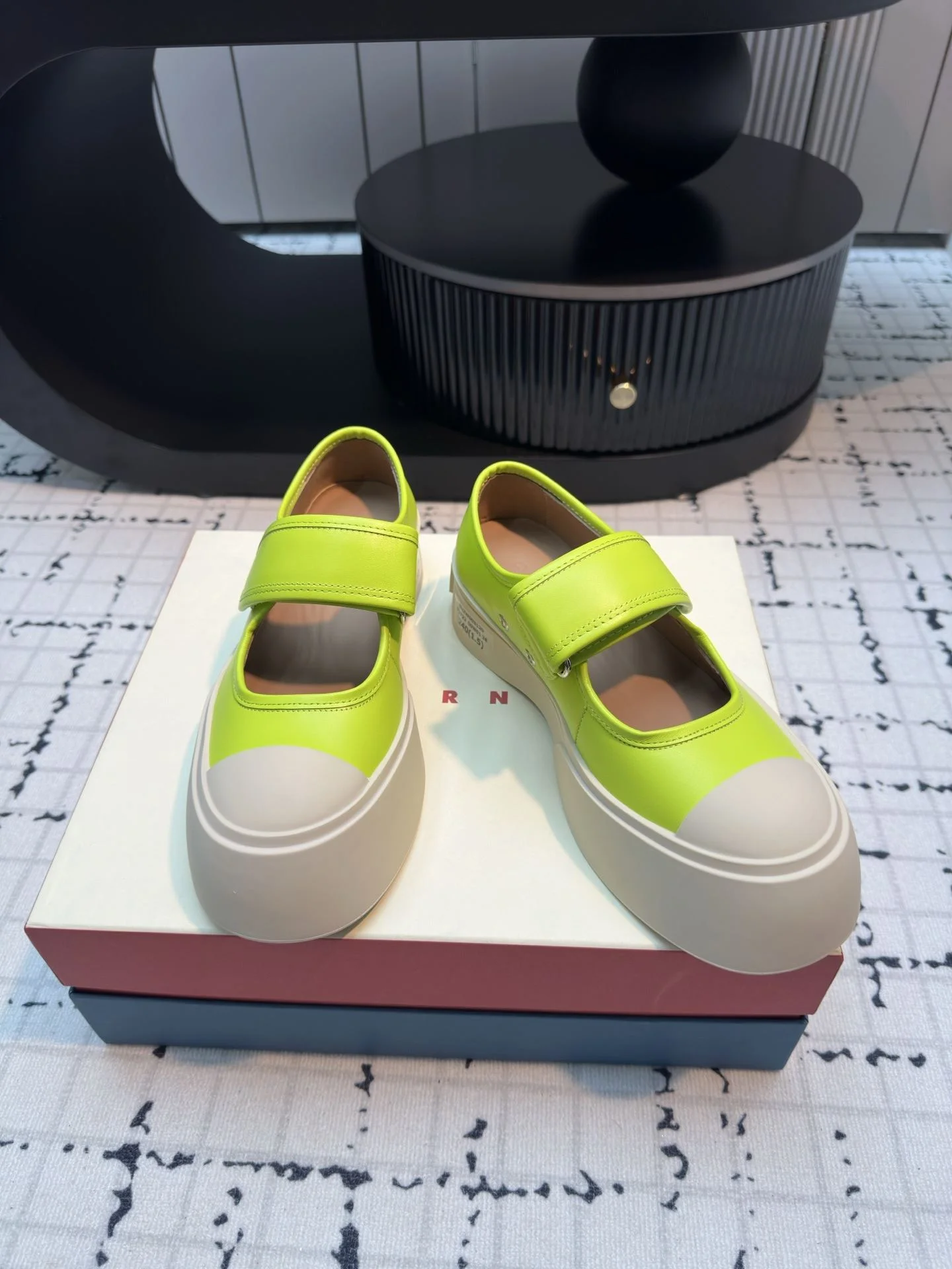 Marni Shoes EyeCatching 7606
