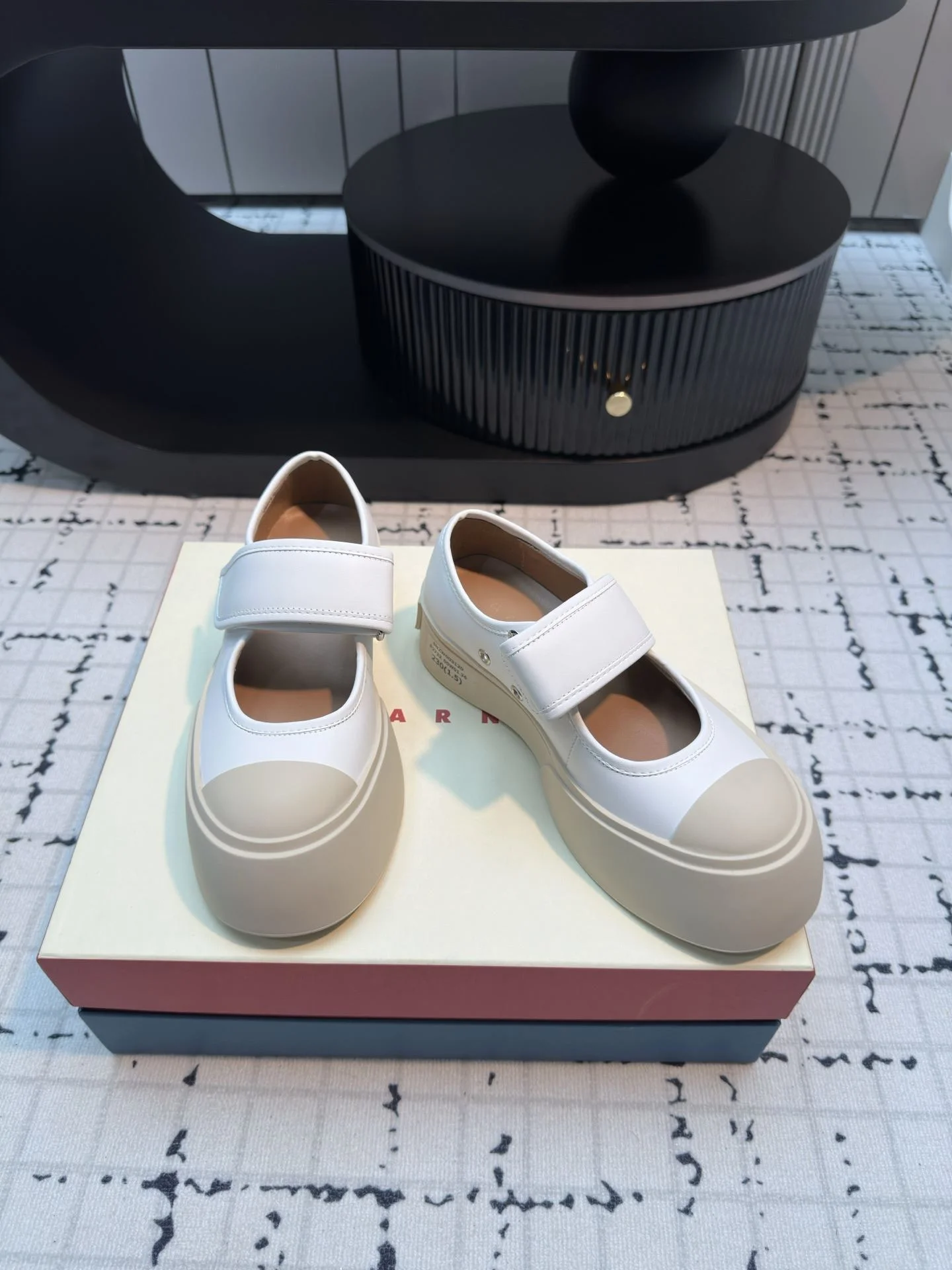 Marni Shoes MoistureWicking 7599