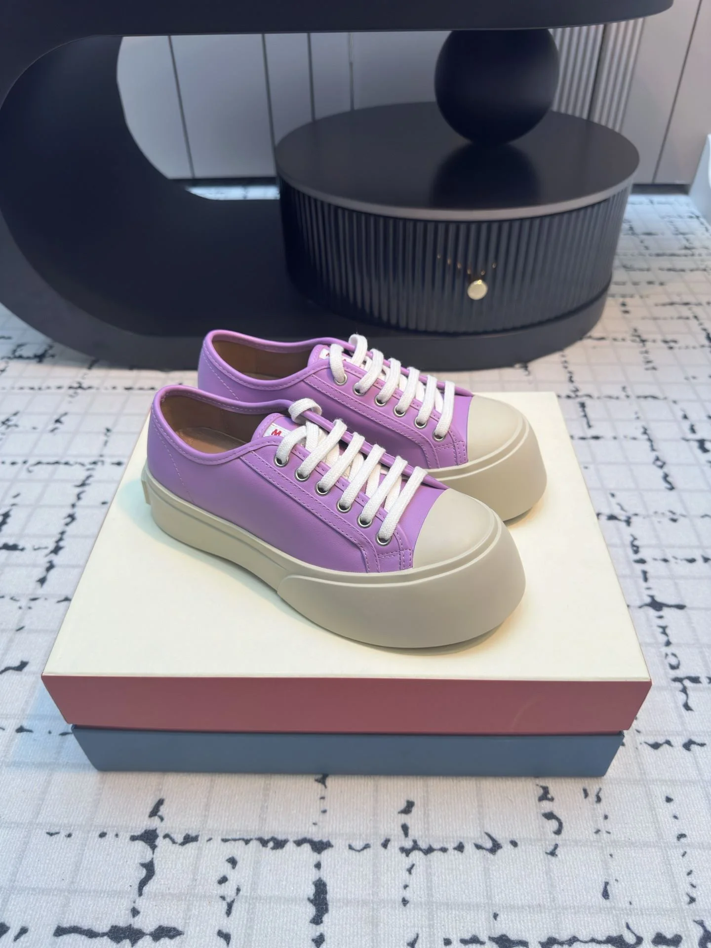Marni Shoes TimelessDesign 7600