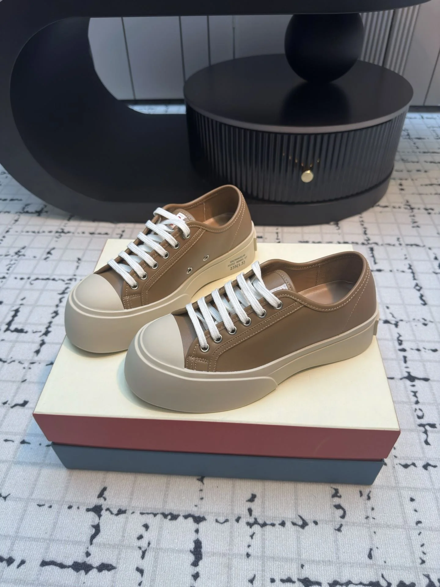 Marni Shoes Trendsetting 7589