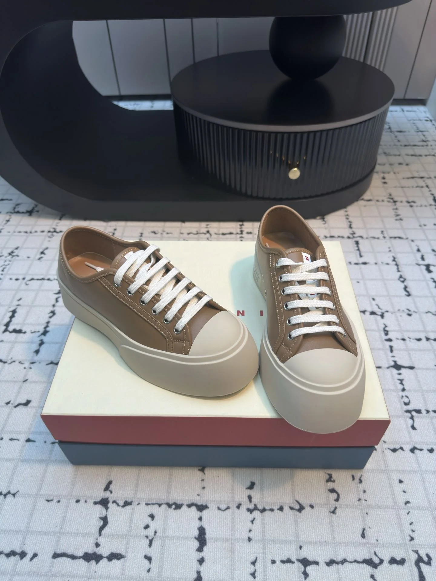 Marni Shoes Trendsetting 7589