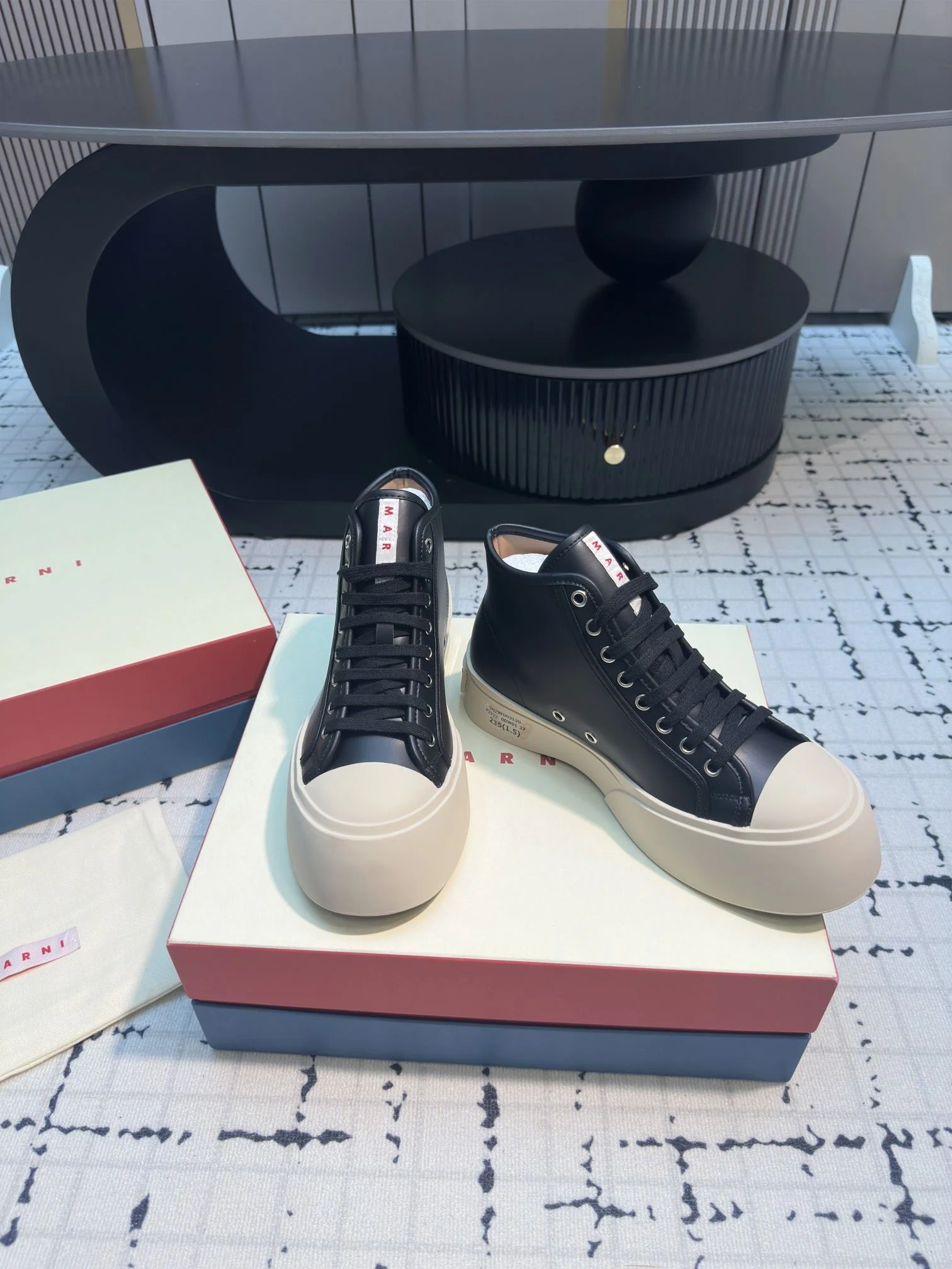 Marni Shoes Compact 7680