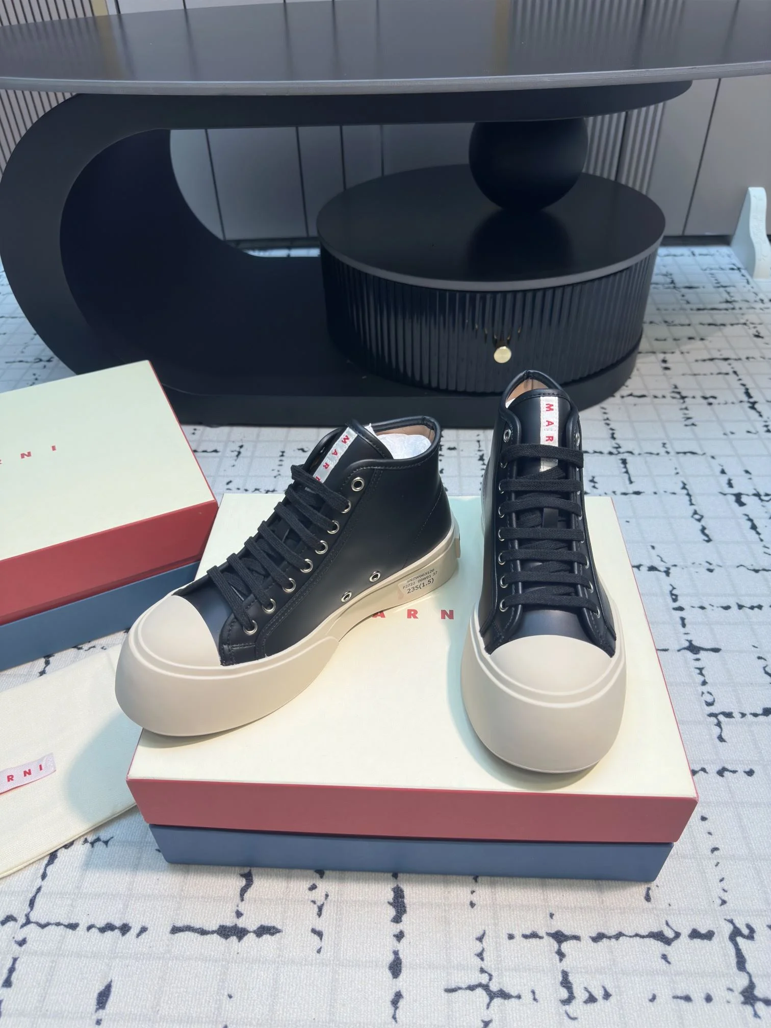 Marni Shoes Compact 7680