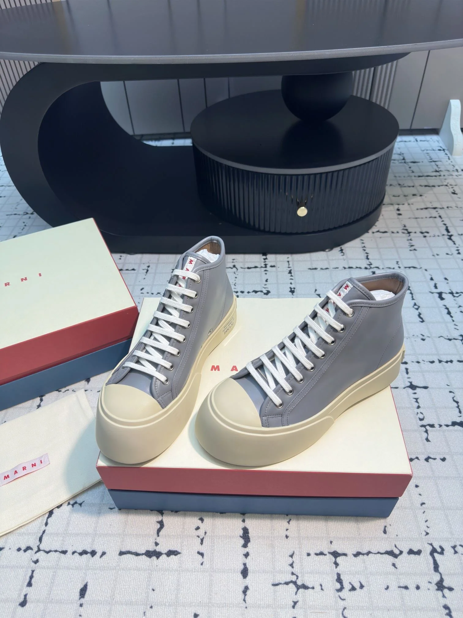 RelaxedFit Marni Shoes 7597