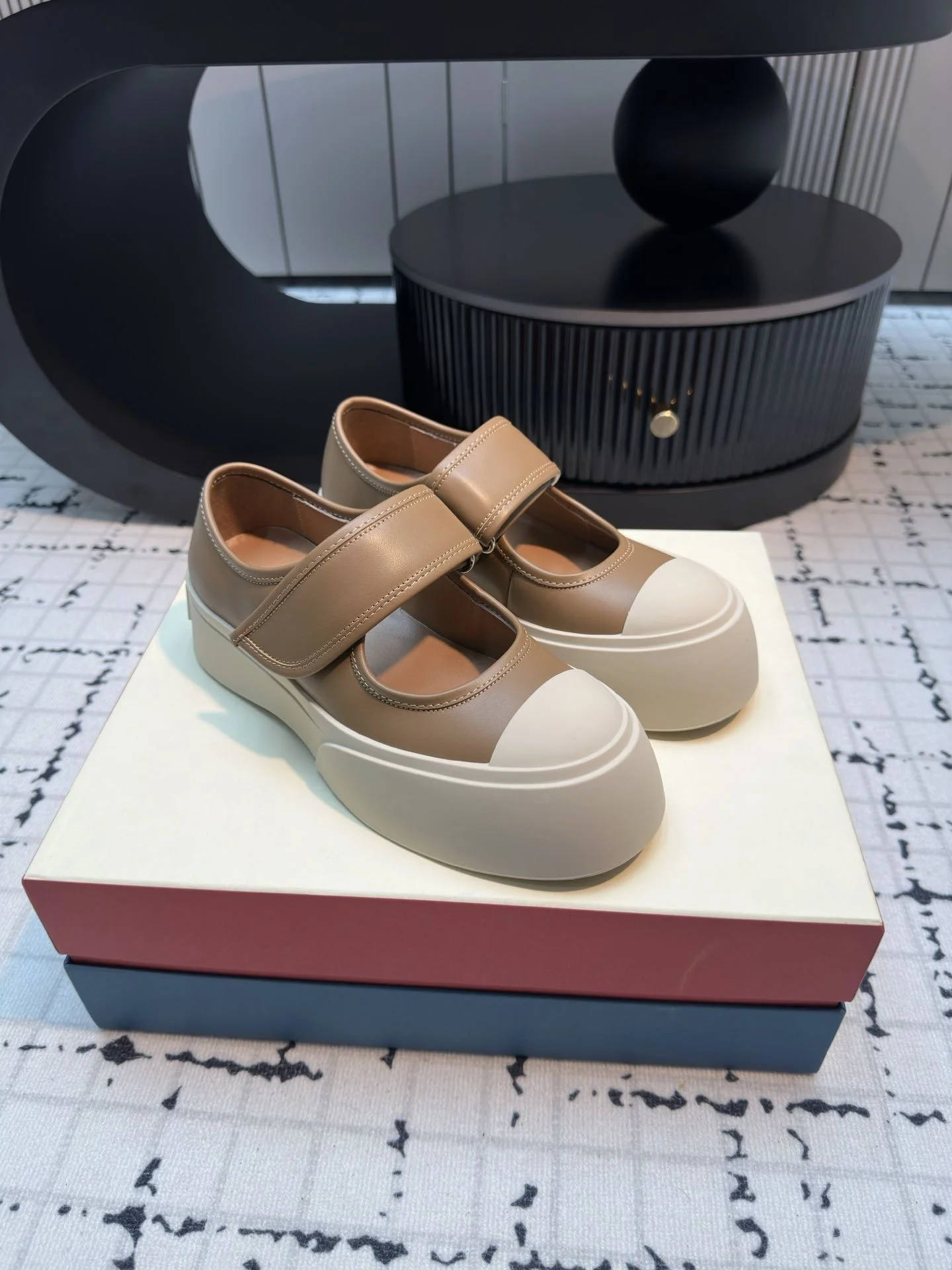EasyMatch Marni Shoes 7630