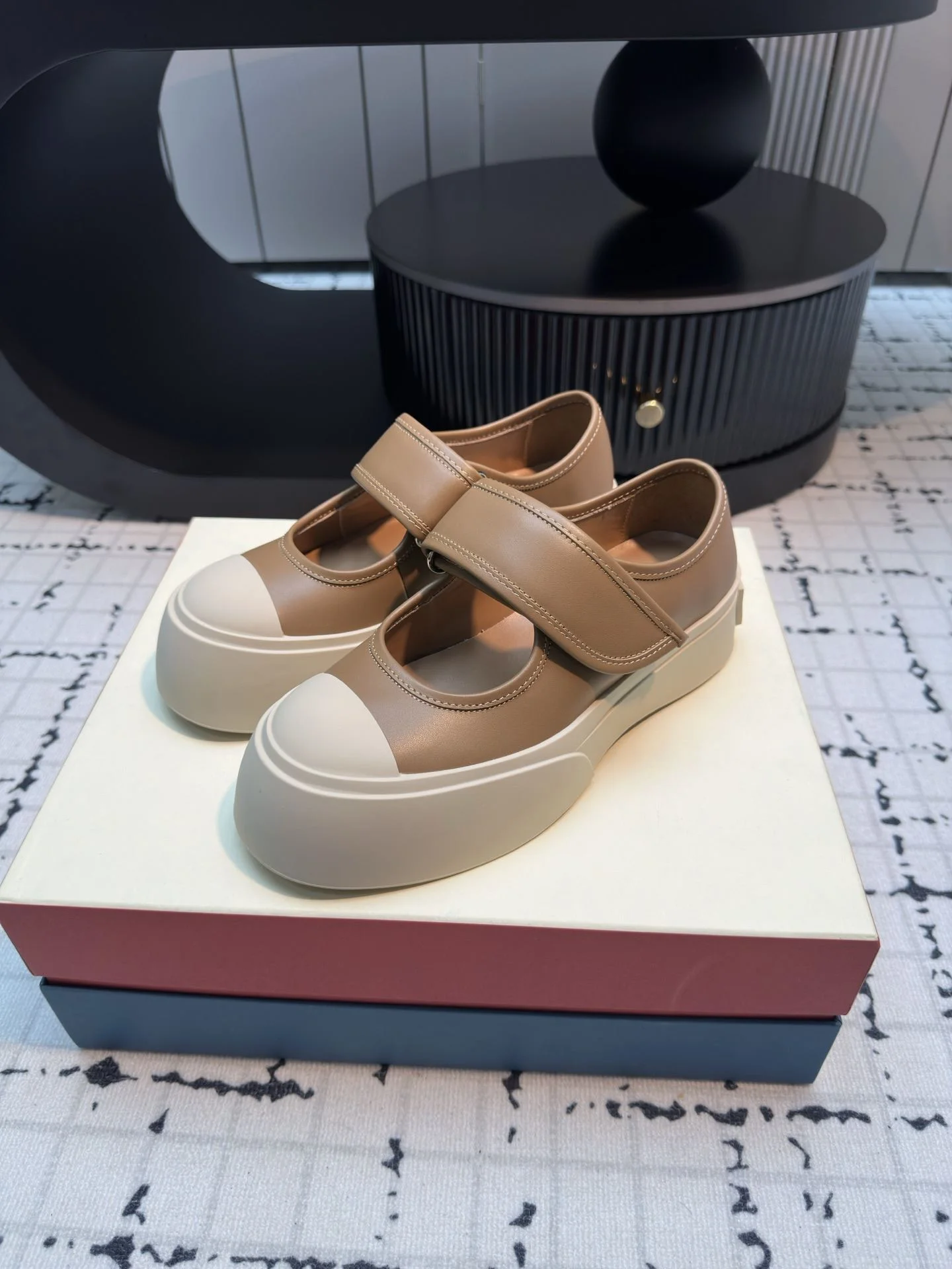 EasyMatch Marni Shoes 7630