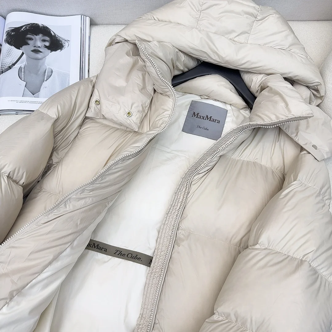 Max Mara Down Jackets Breathable 165456