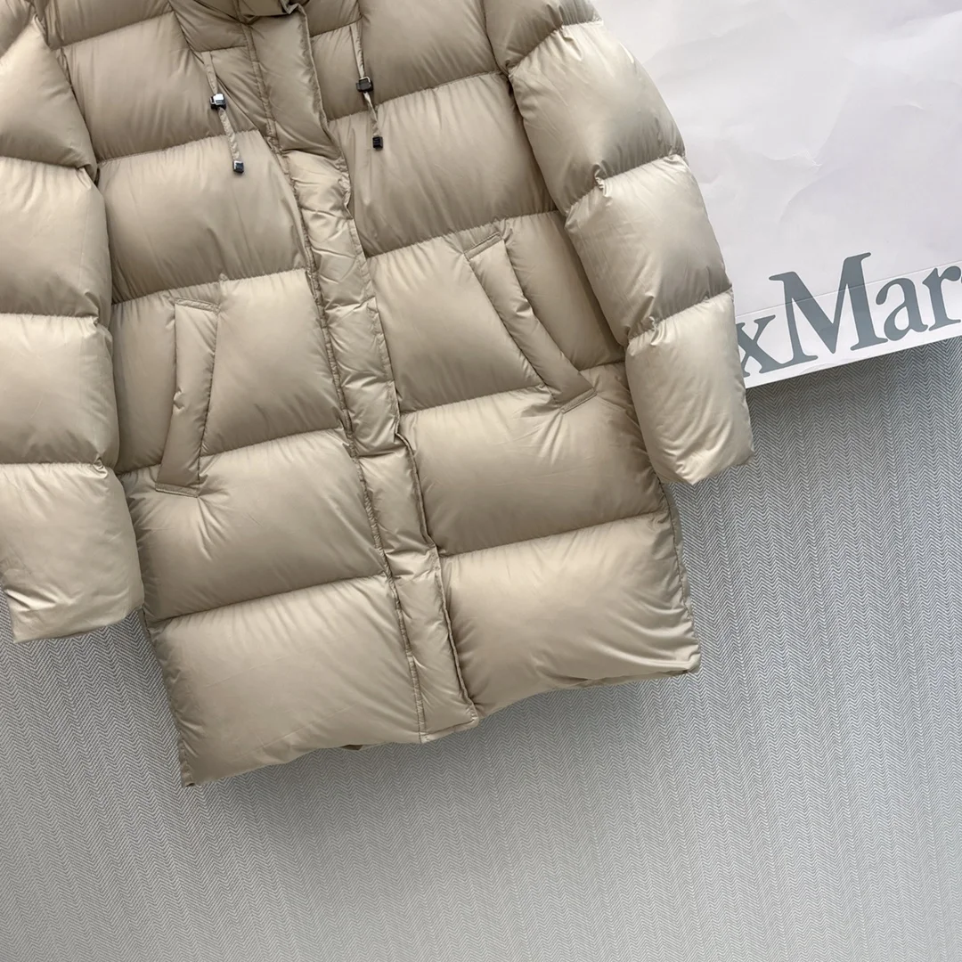 Max Mara Down Jackets Attractive 165398