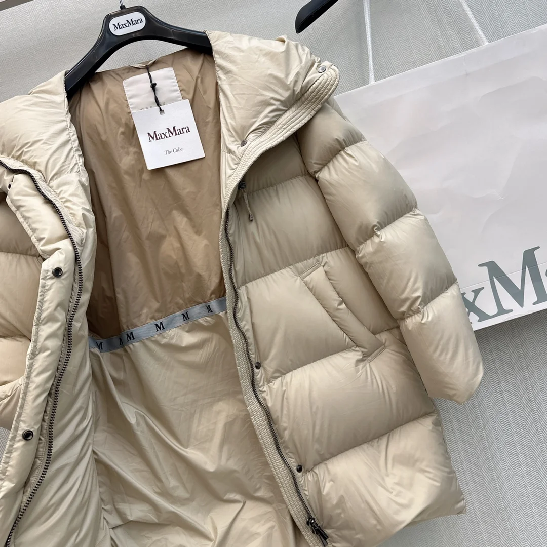 Max Mara Down Jackets Attractive 165398