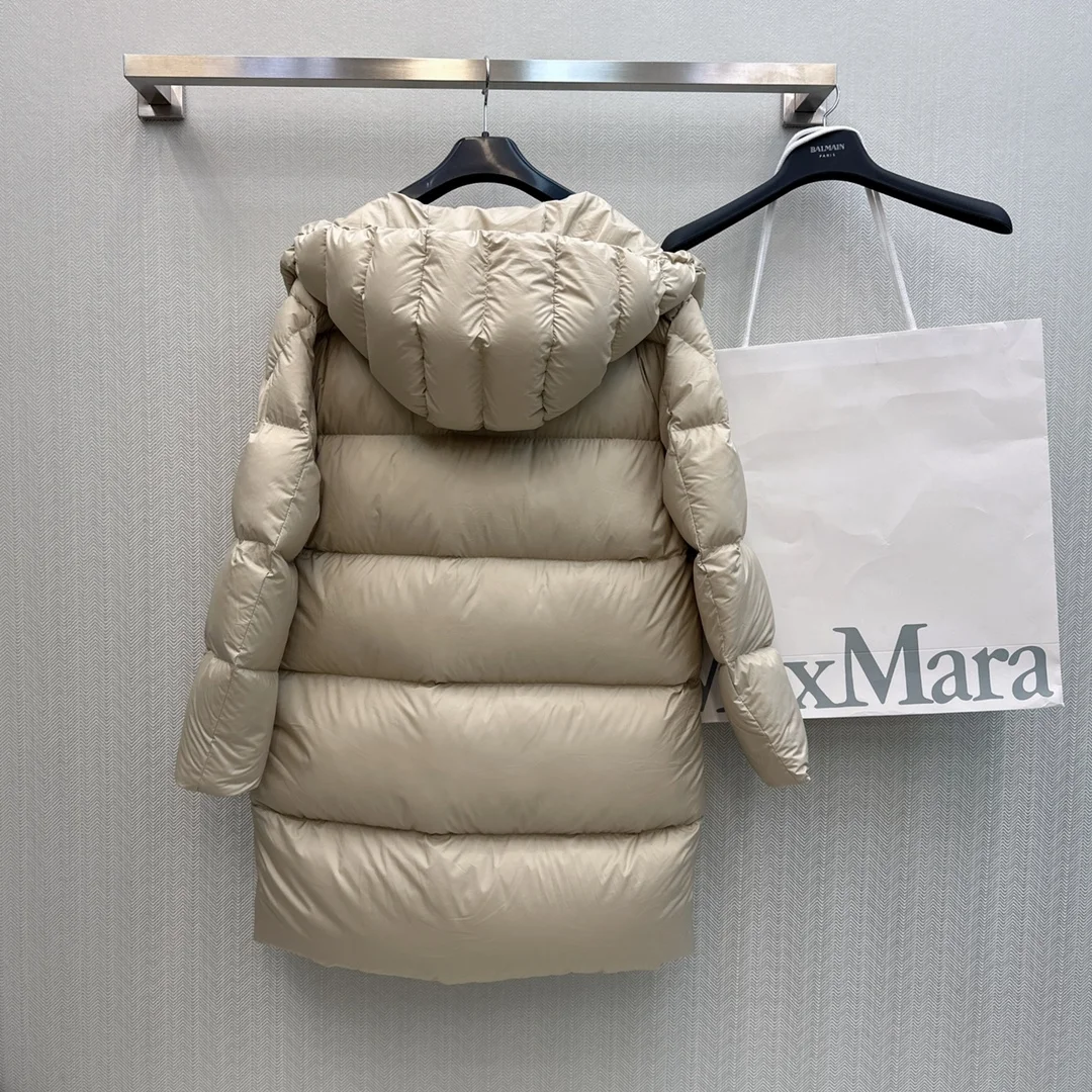 Max Mara Down Jackets Attractive 165398