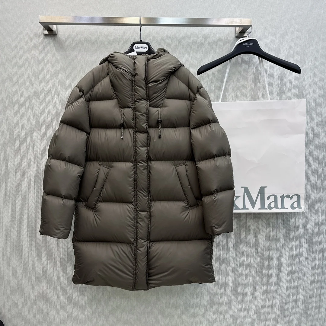 Max Mara Down Jackets Minimalist 165399