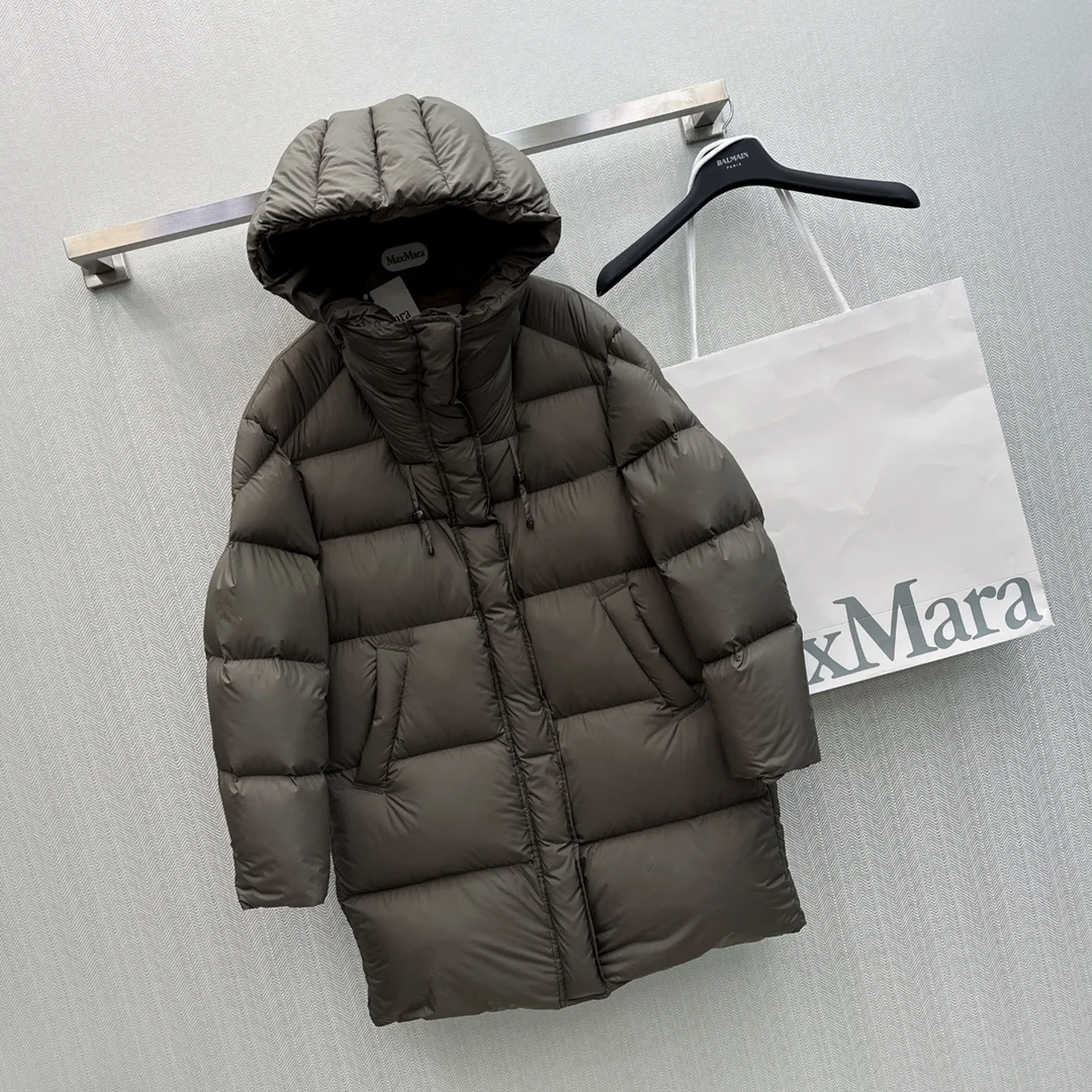 Max Mara Down Jackets Minimalist 165399