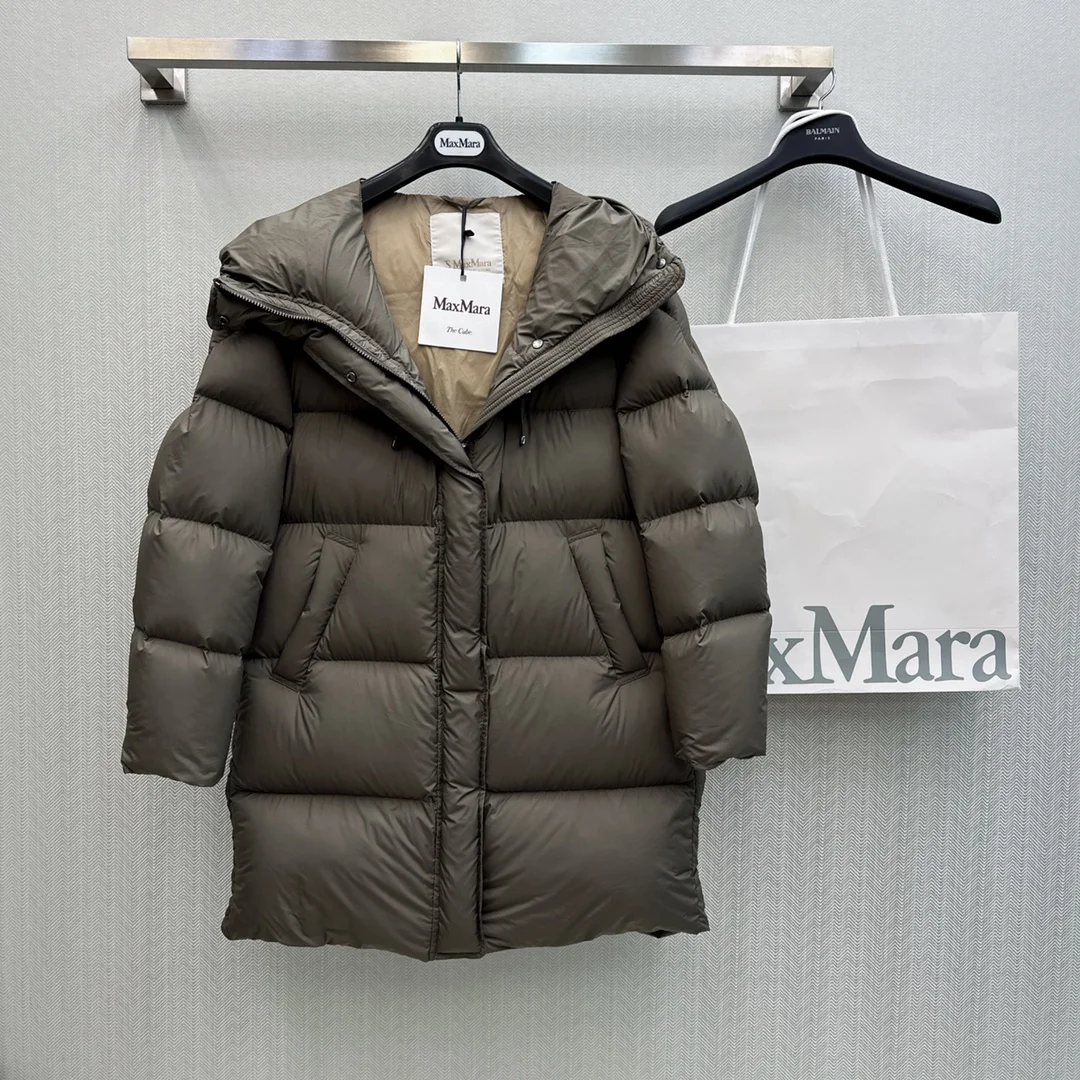 Max Mara Down Jackets Minimalist 165399