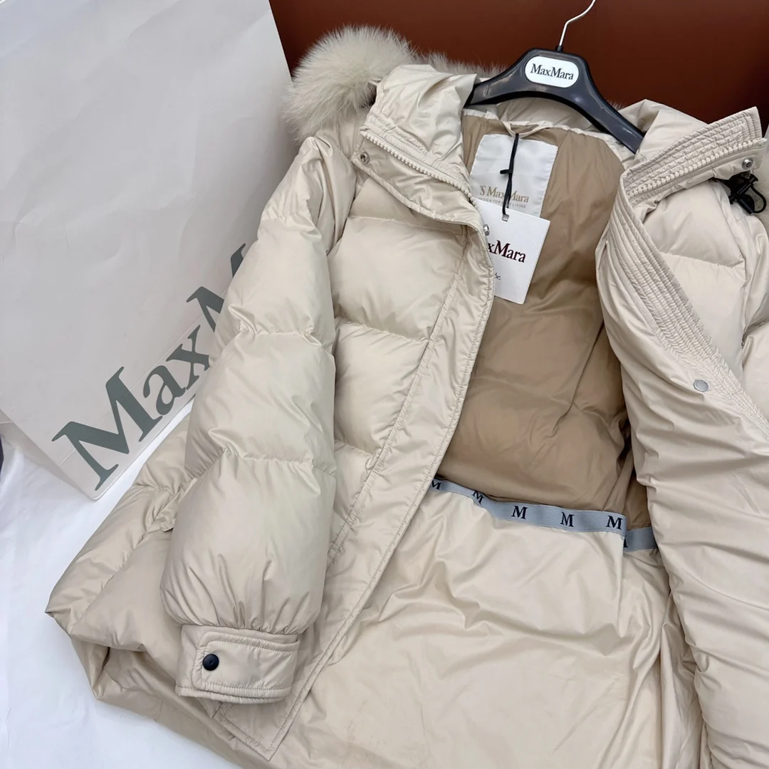 Max Mara Down Jackets Neat 165436