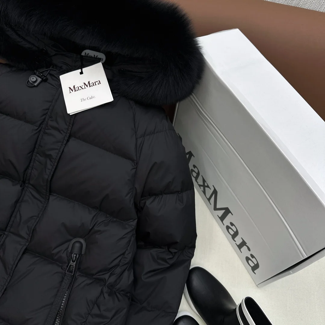 Max Mara Down Jackets Durable 165432