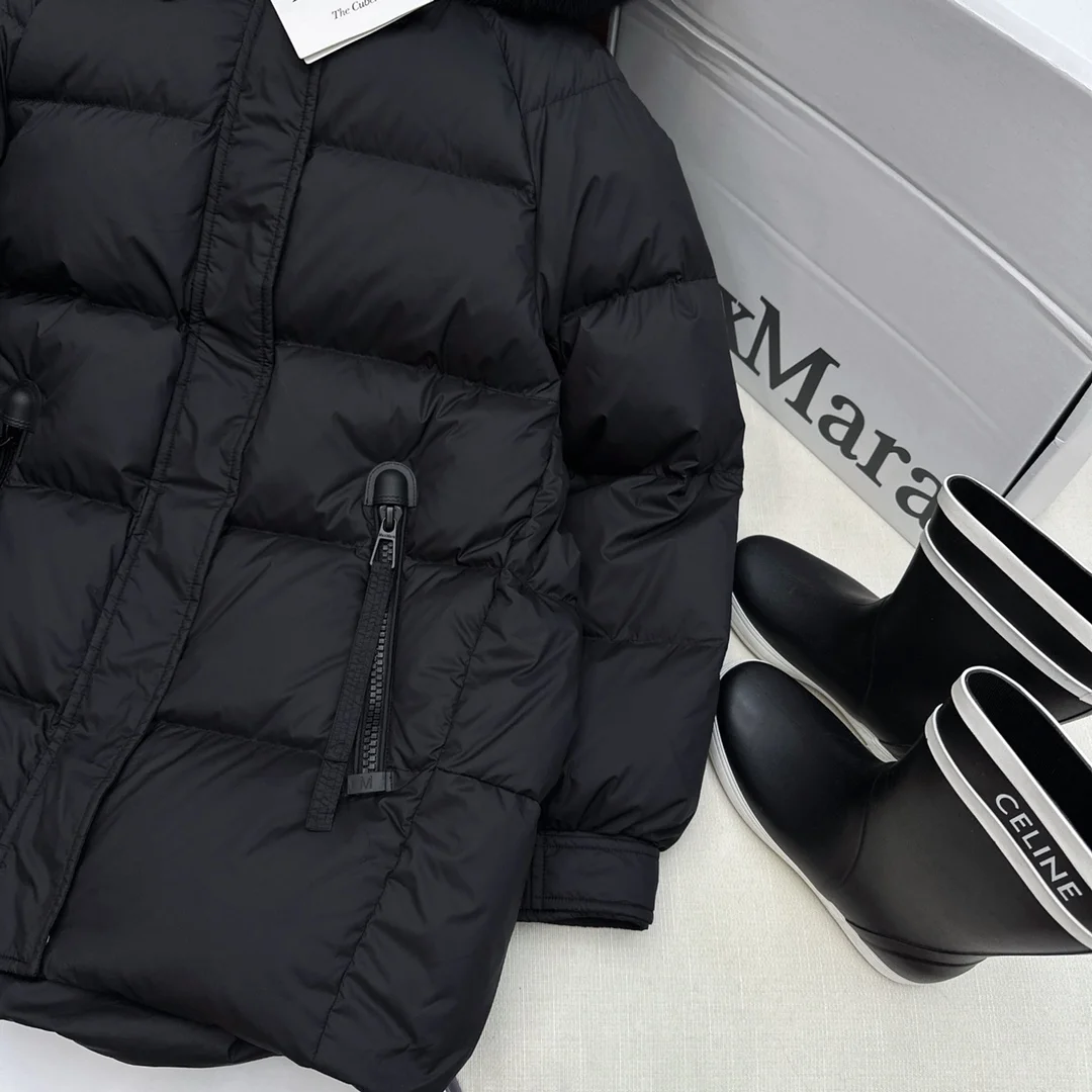 Max Mara Down Jackets Durable 165432