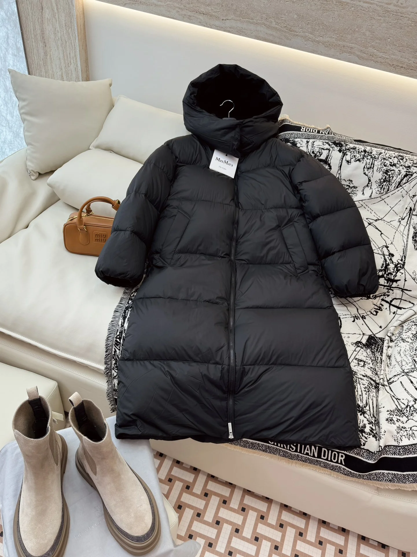 Max Mara Down Jackets Chic 165391
