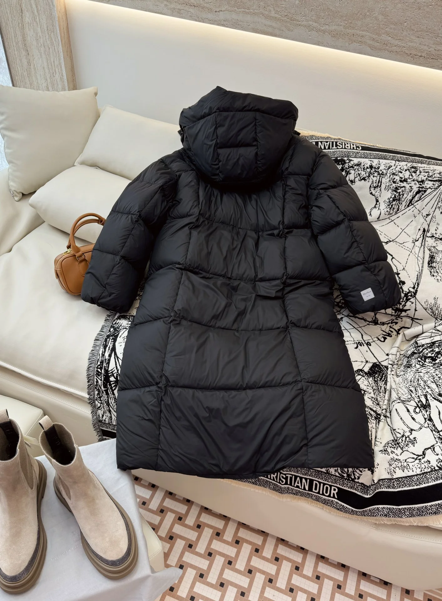 Max Mara Down Jackets Chic 165391